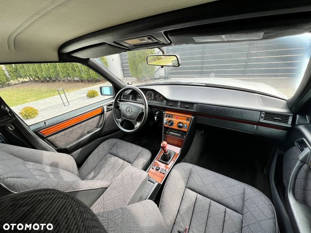 Mercedes-Benz Klasa E - 10