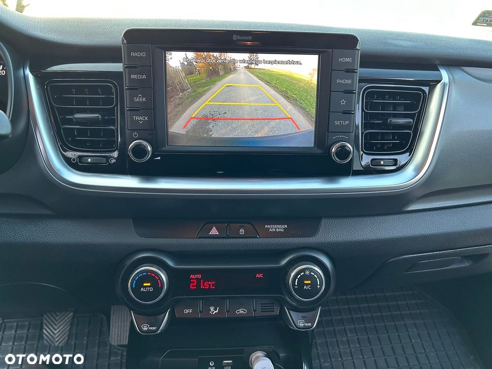 Kia Stonic 1.4 L - 14