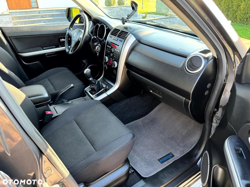 Suzuki Grand Vitara - 13