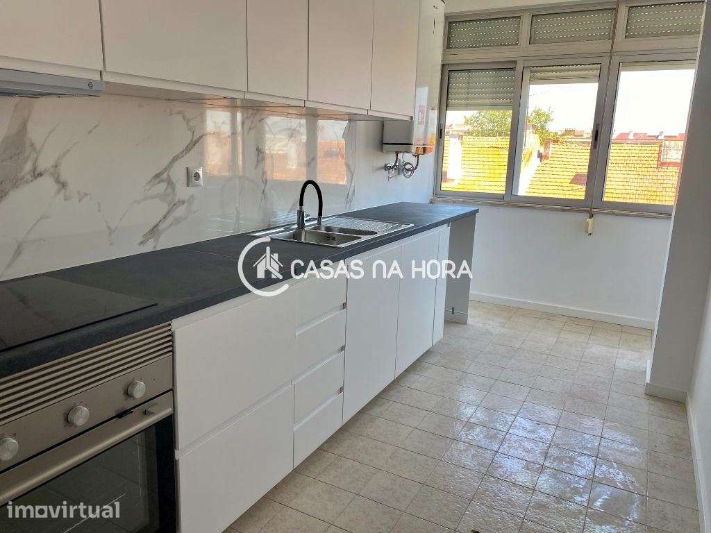 Apartamento T4 em Almada - Grande imagem: 3/27