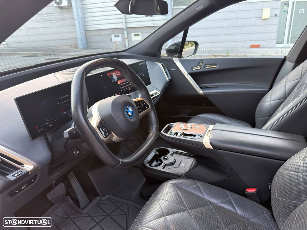 BMW iX xDrive 40 Pack Desportivo - 40