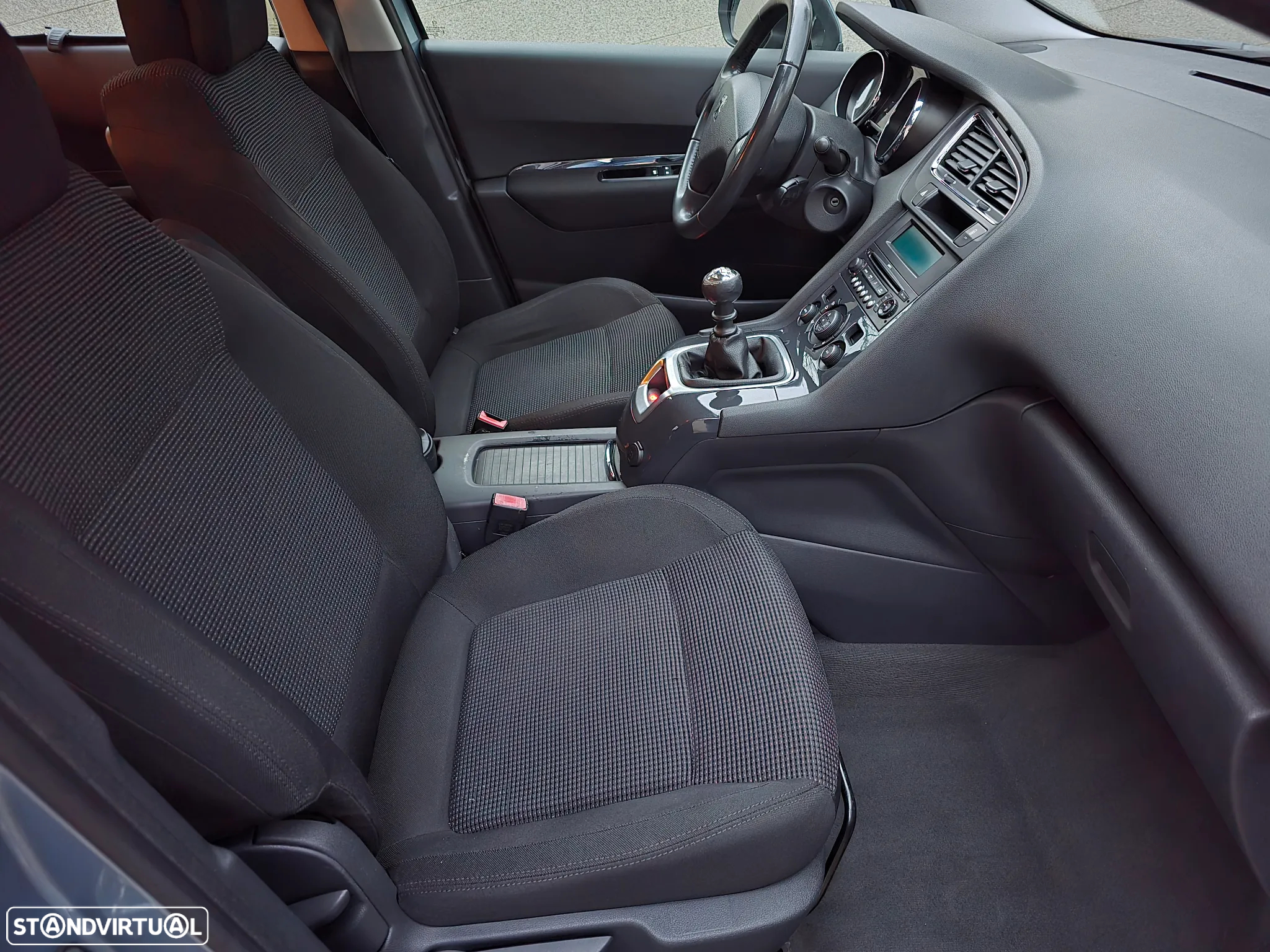 Peugeot 5008 1.6 HDi Executive - 27