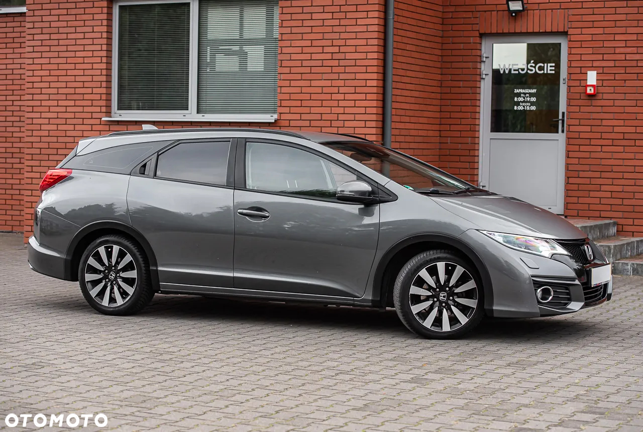 Honda Civic Tourer 1.8 i-VTEC Lifestyle - 9