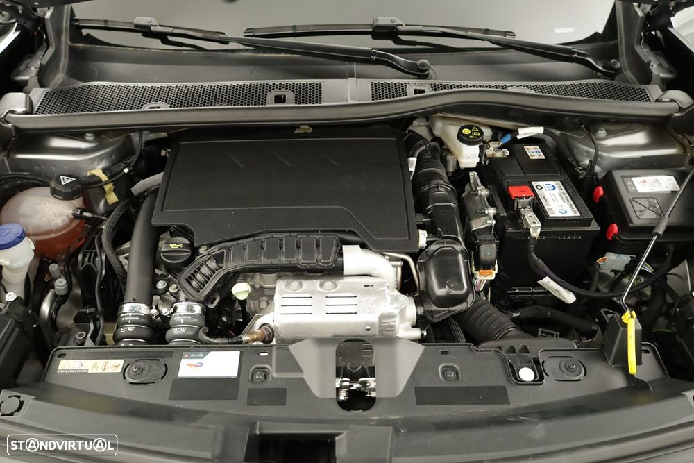 Peugeot 2008 1.2 PureTech Allure - 24