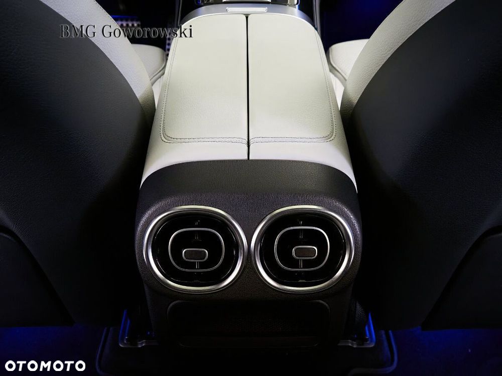 Mercedes-Benz GLC - 14