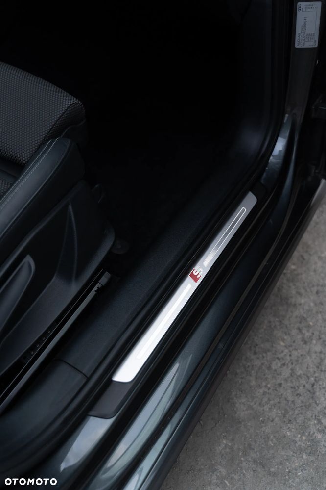 Audi A4 Avant 35 TFSI S tronic - 7