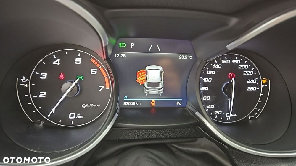 Alfa Romeo Stelvio 2.0 Turbo Veloce Q4 - 14