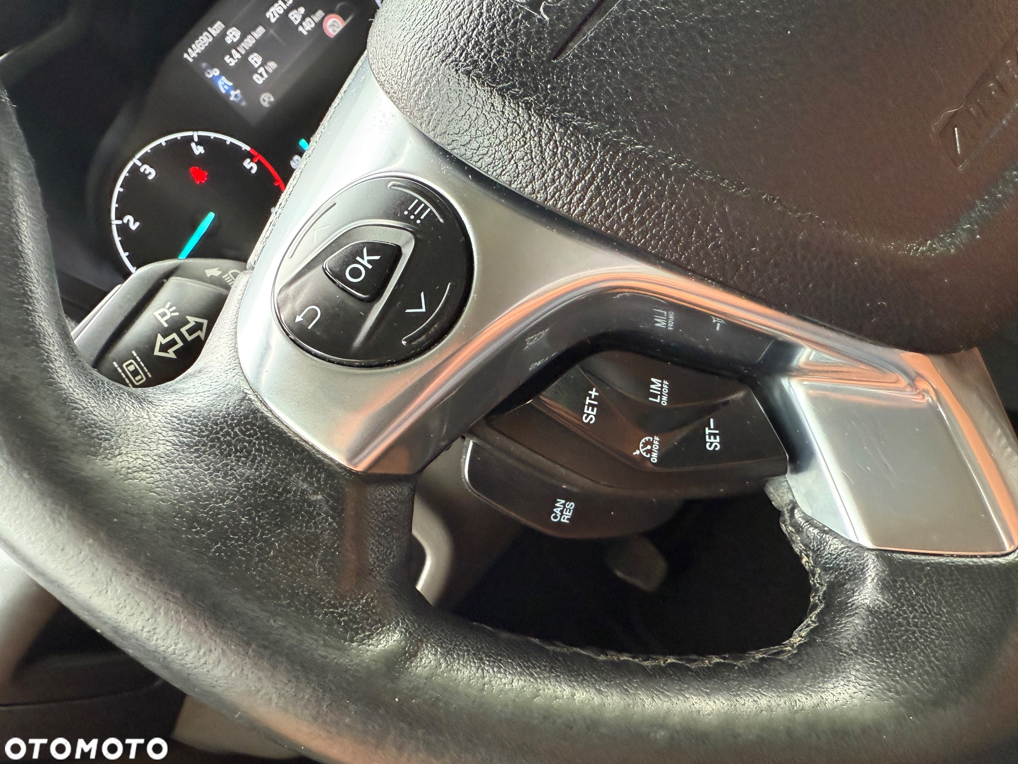 Ford Tourneo Connect Grand - 26