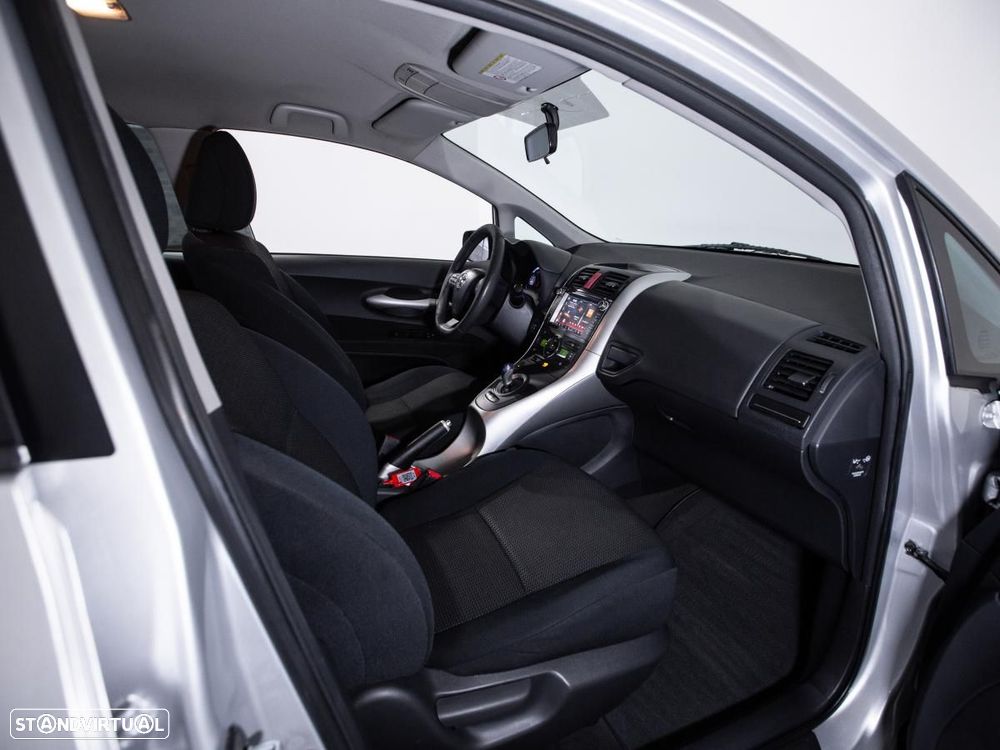 Toyota Auris - 9