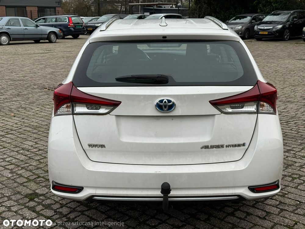 Toyota Auris - 4