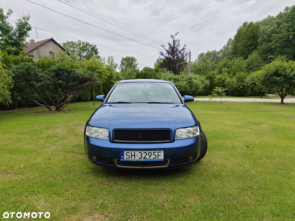 Audi A4 Limousine - 6