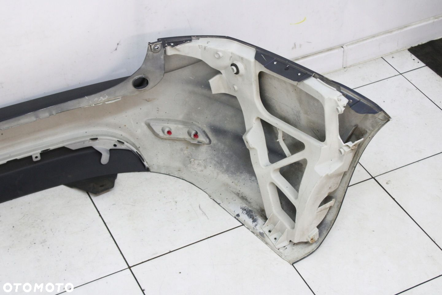 FORD FOCUS MK2 LIFT KOMBI 07R- ZDERZAK TYŁ TYLNY H4 - 11