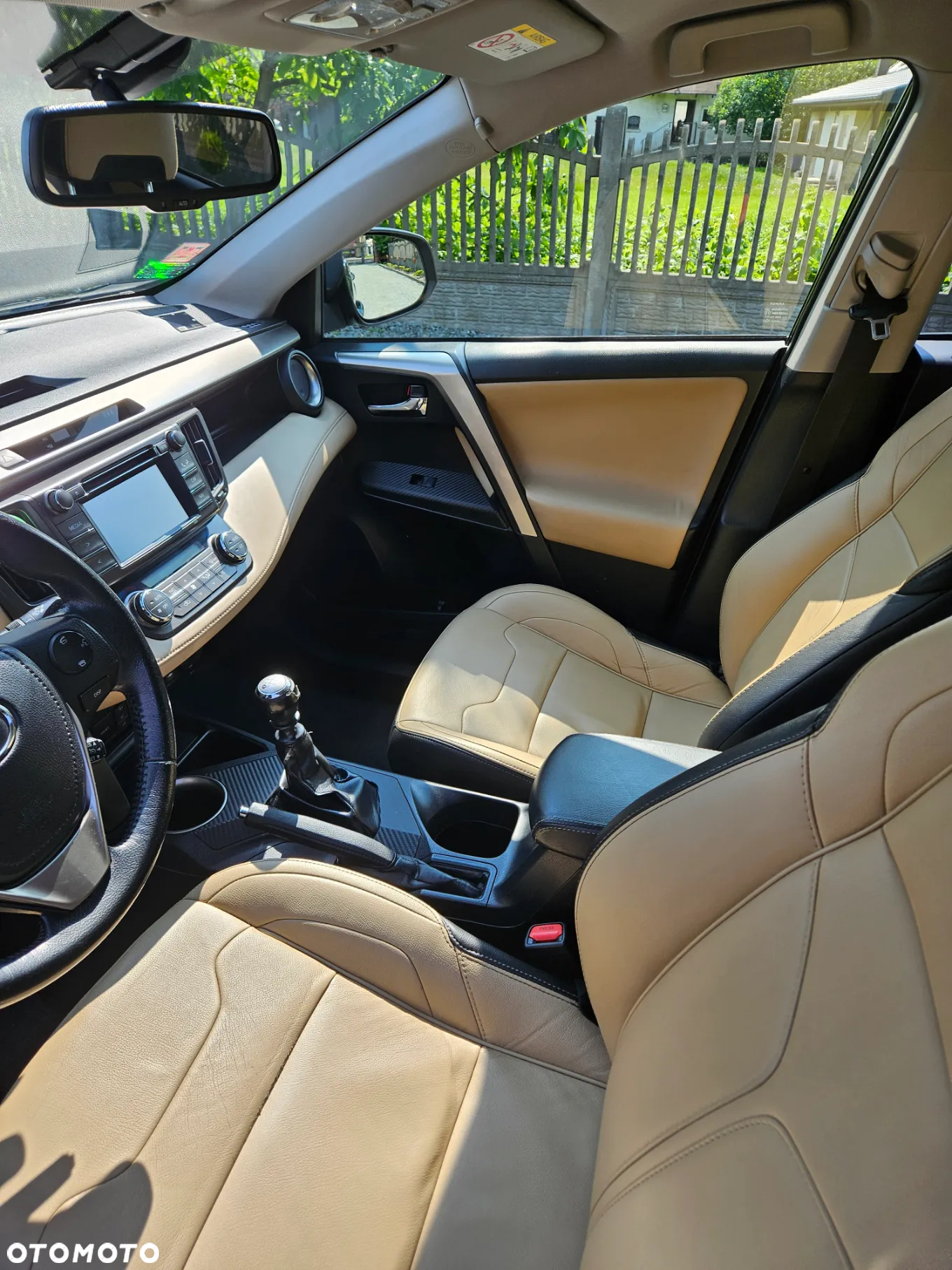Toyota RAV4 2.0 D-4D Premium 4x2 - 9