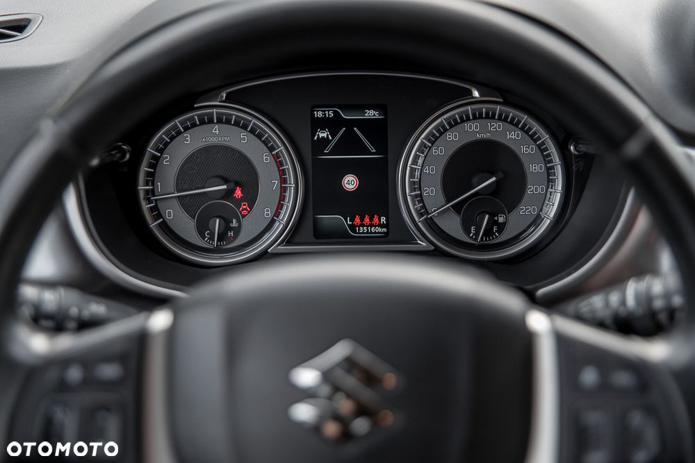 Suzuki Vitara 1.4 Boosterjet Hybrid Comfort+ - 28