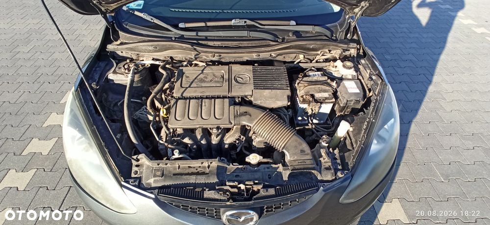 Mazda 2 - 16