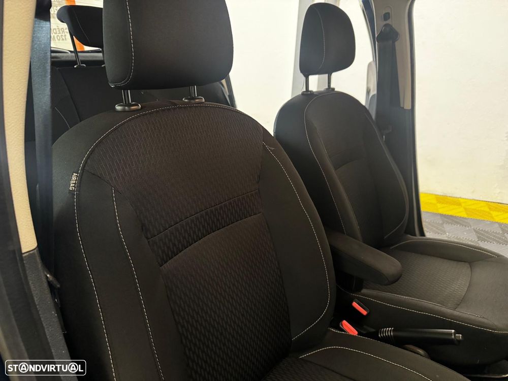 Dacia Sandero - 18
