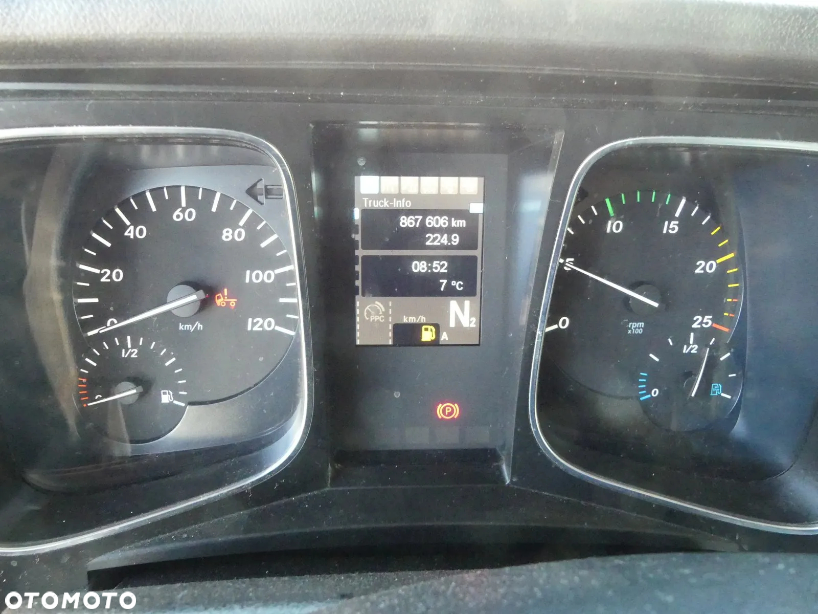 Mercedes-Benz Actros - 4