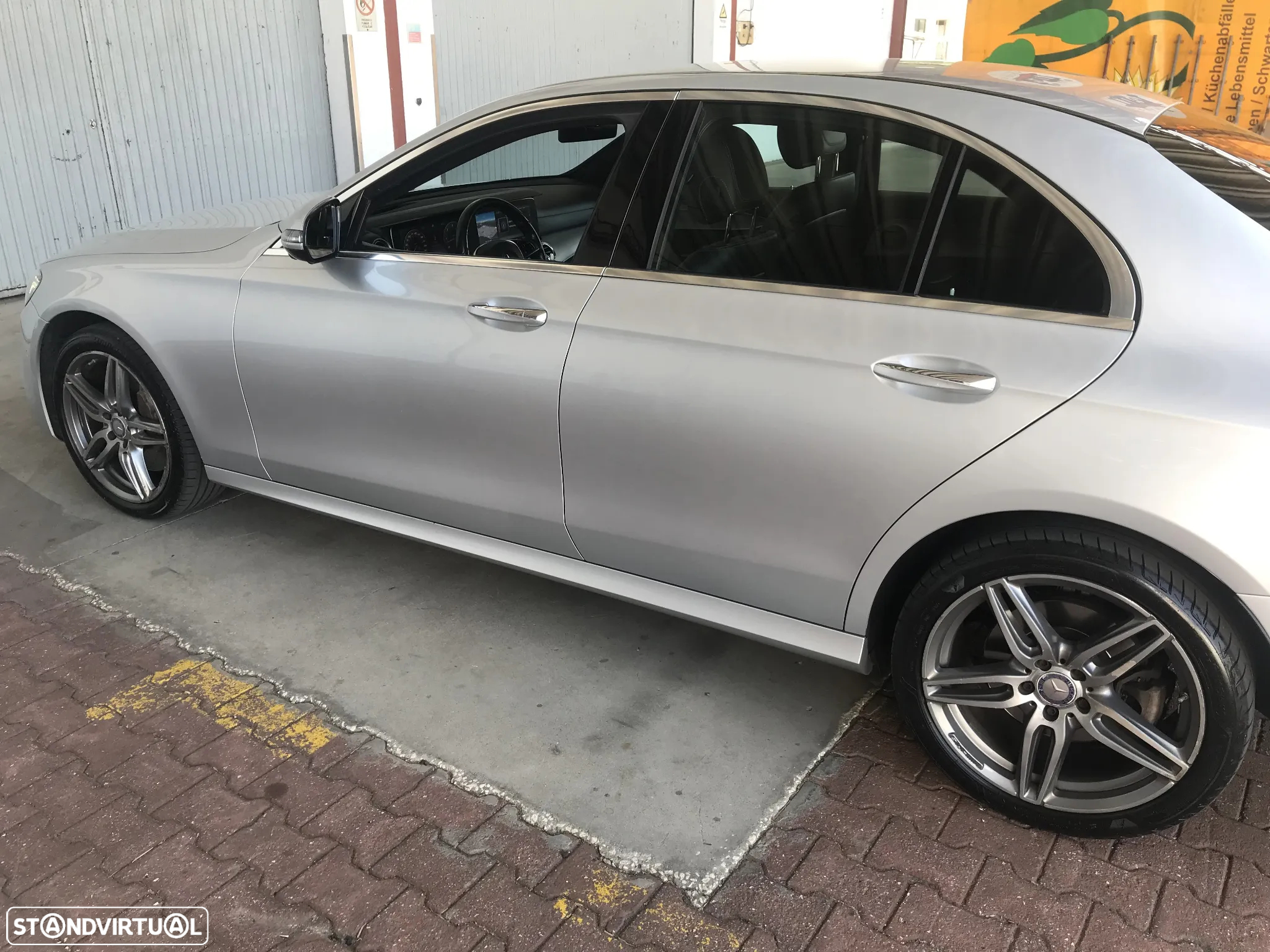Mercedes-Benz 350 - 5