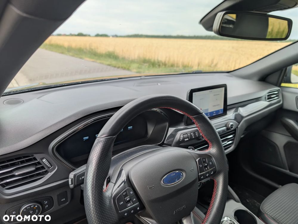 Ford Focus 1.5 EcoBlue Start-Stopp-System ST-LINE X - 13