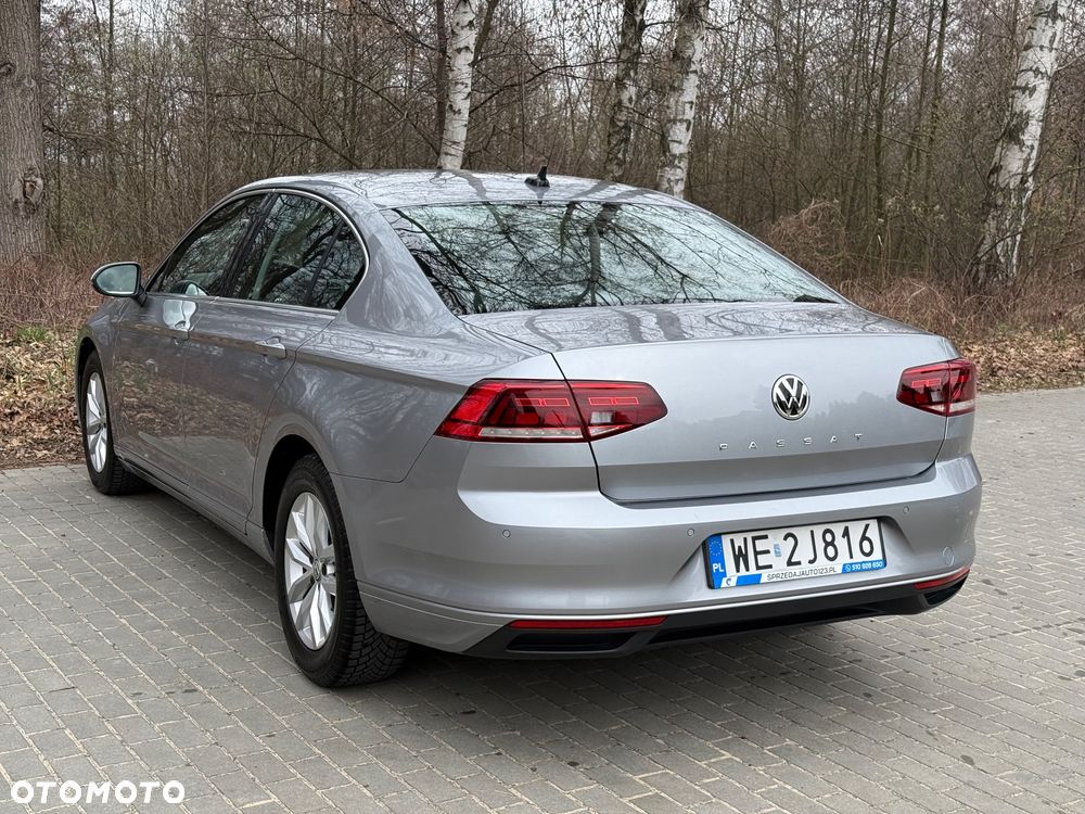 Volkswagen Passat 2.0 TDI EVO Business DSG - 33
