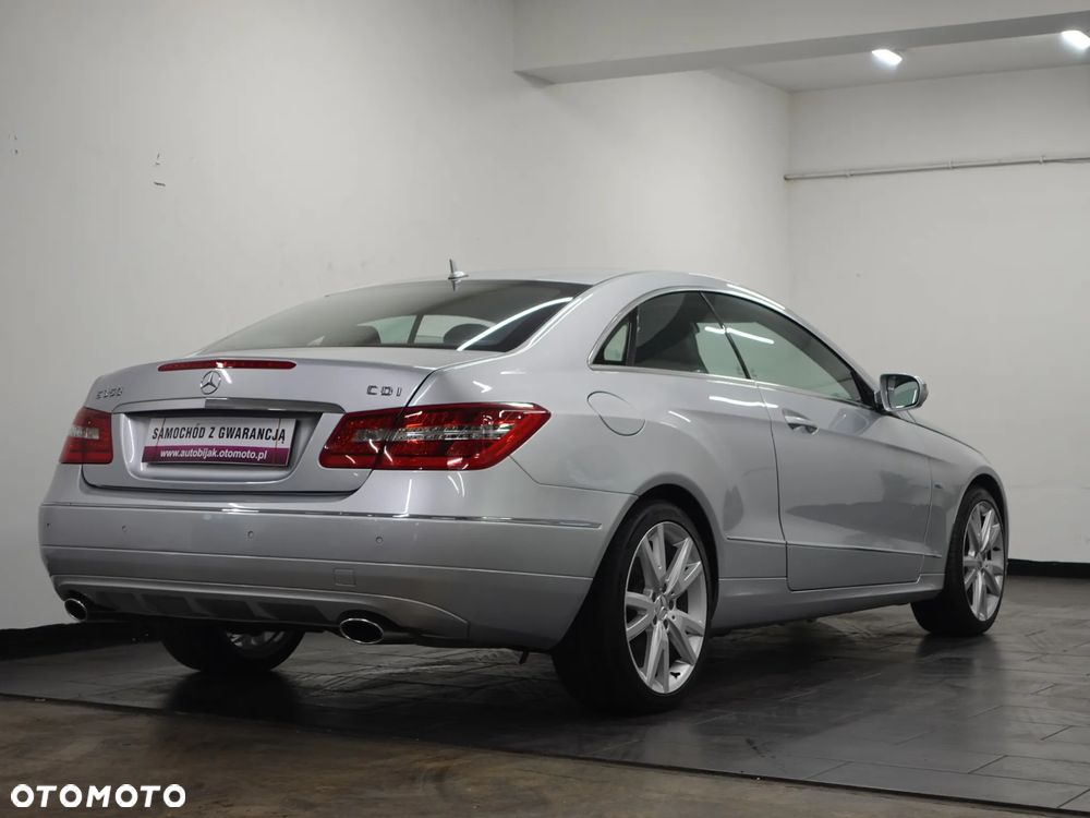 Mercedes-Benz Klasa E 350 CDI DPF BlueEFFICIENCY 7G-TRONIC Avantgarde - 8
