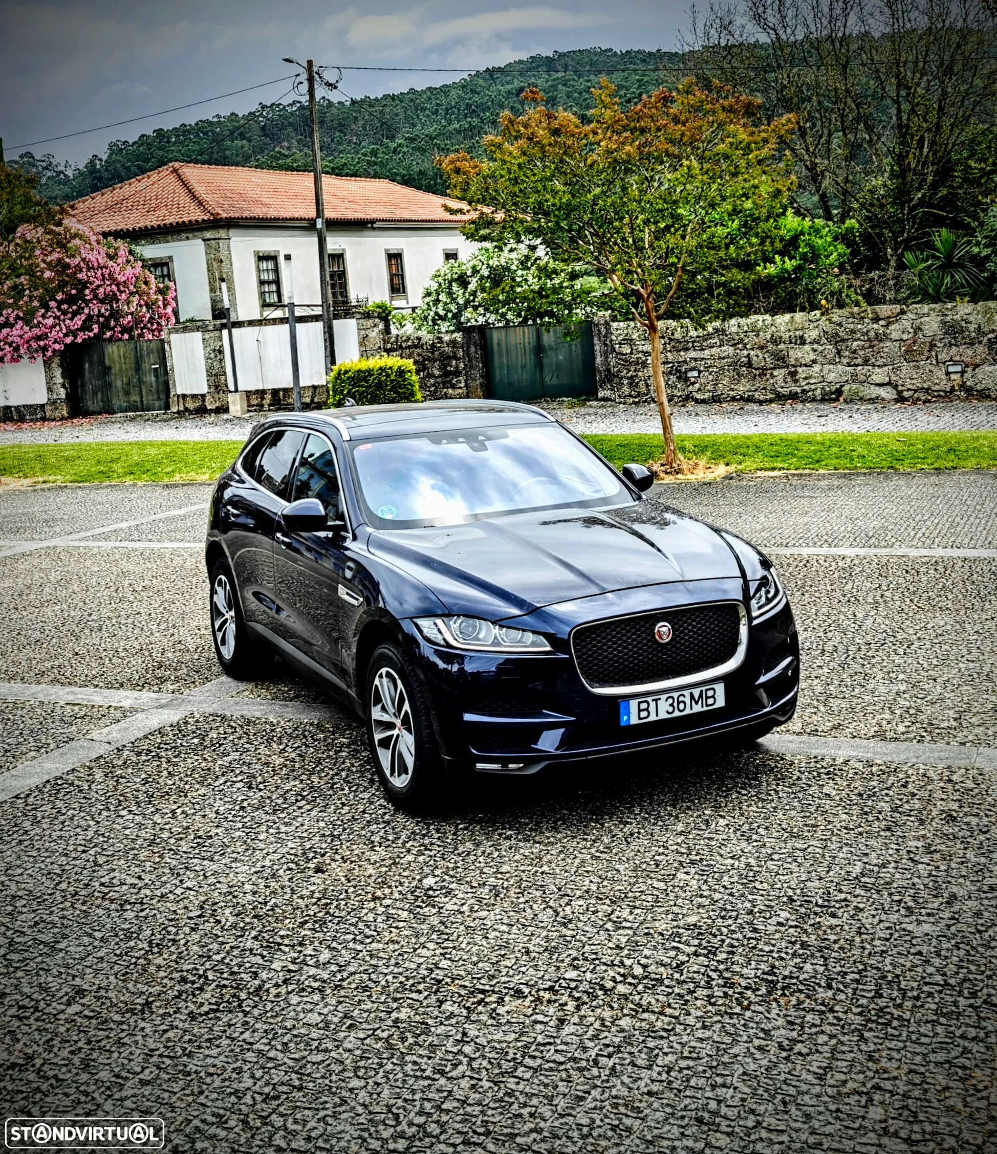 Jaguar F-Pace 2.0 D200 AWD R-Dynamic S - 38