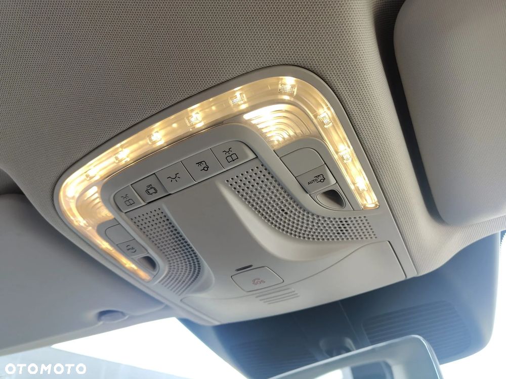 Mercedes-Benz Vito - 20