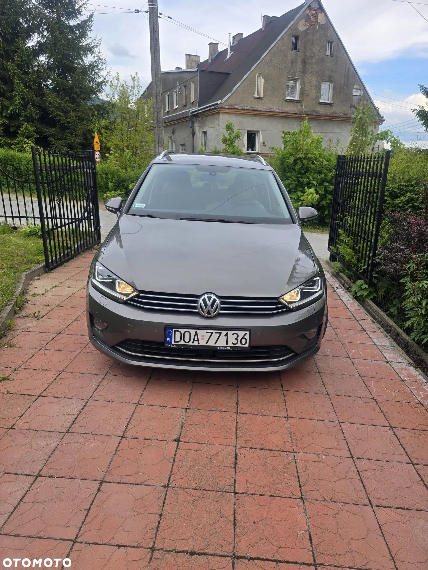 Volkswagen Golf Sportsvan 1.4 TSI (BlueMotion Technology) DSG Highline - 1
