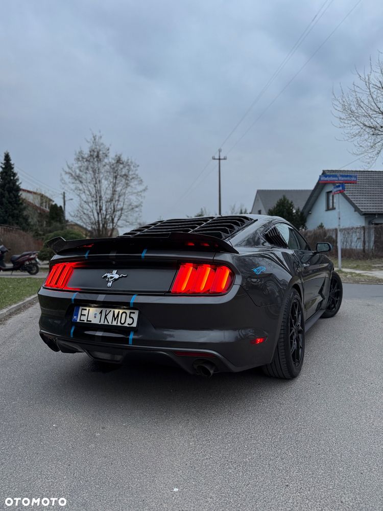 Ford Mustang 3.7 V6 - 6