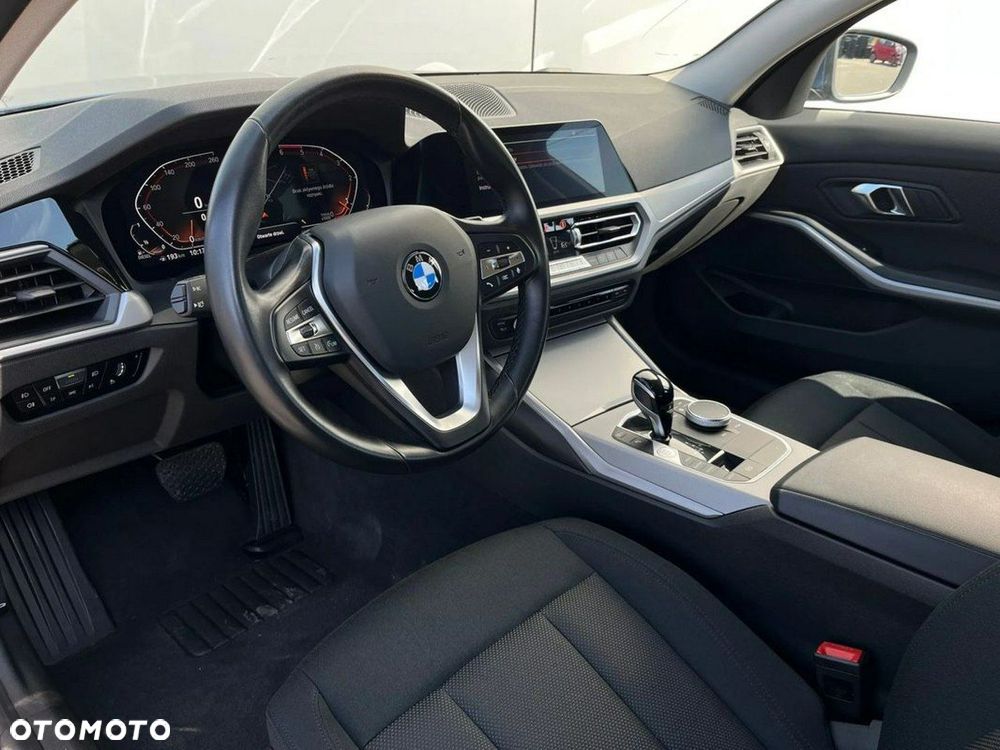 BMW Seria 3 - 10