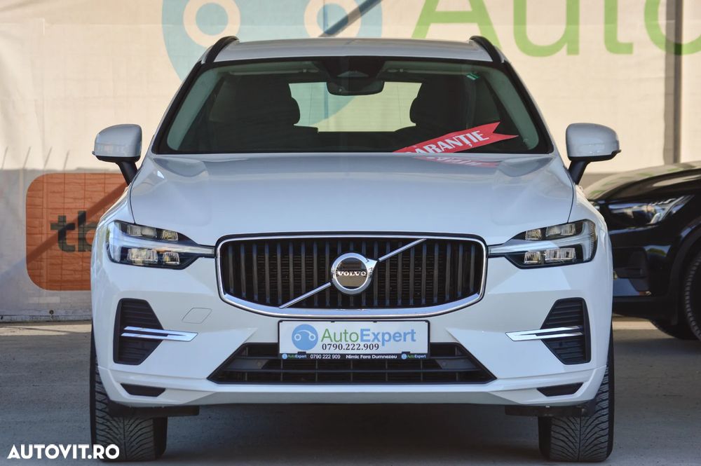 Volvo XC 60 B4 MHEV AT8 AWD Momentum Pro - 26