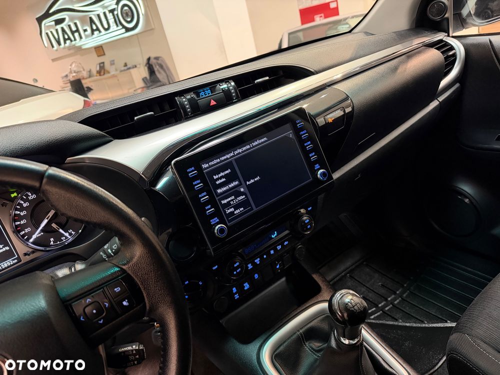 Toyota Hilux 2.4 D-4D Double Cab Selection 4x4 - 28