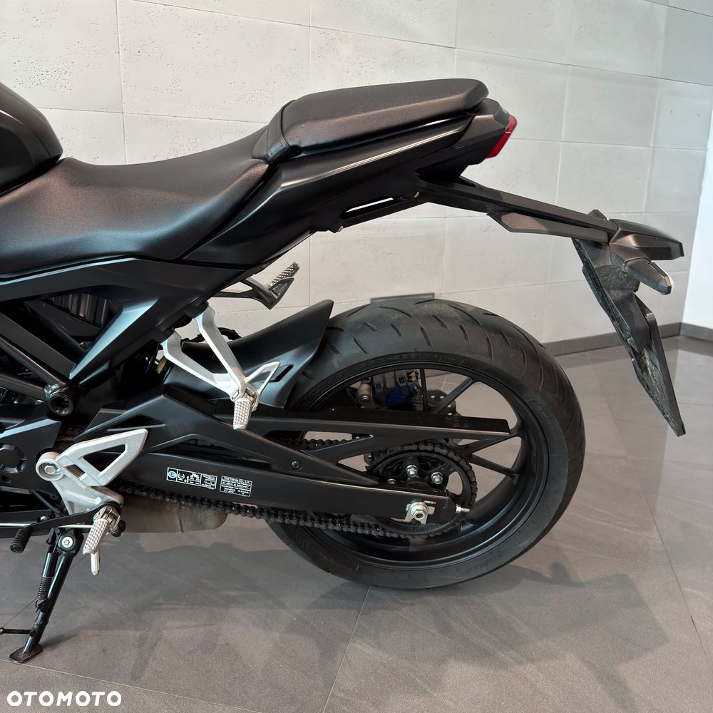 Honda CB - 10
