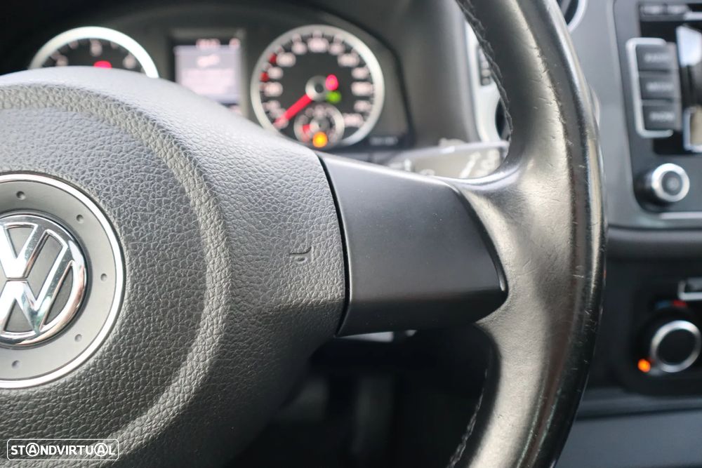 VW Tiguan 2.0 TDi Track 4Motion DSG - 29