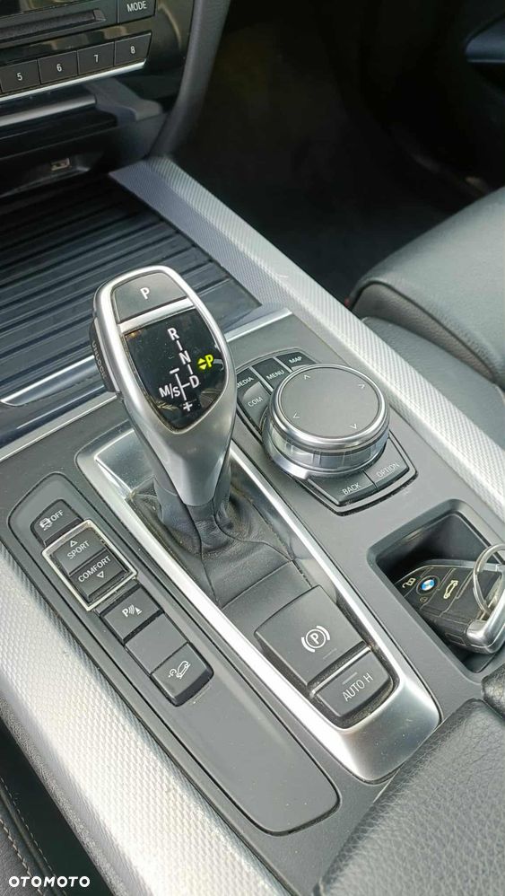 BMW X5 xDrive25d - 13