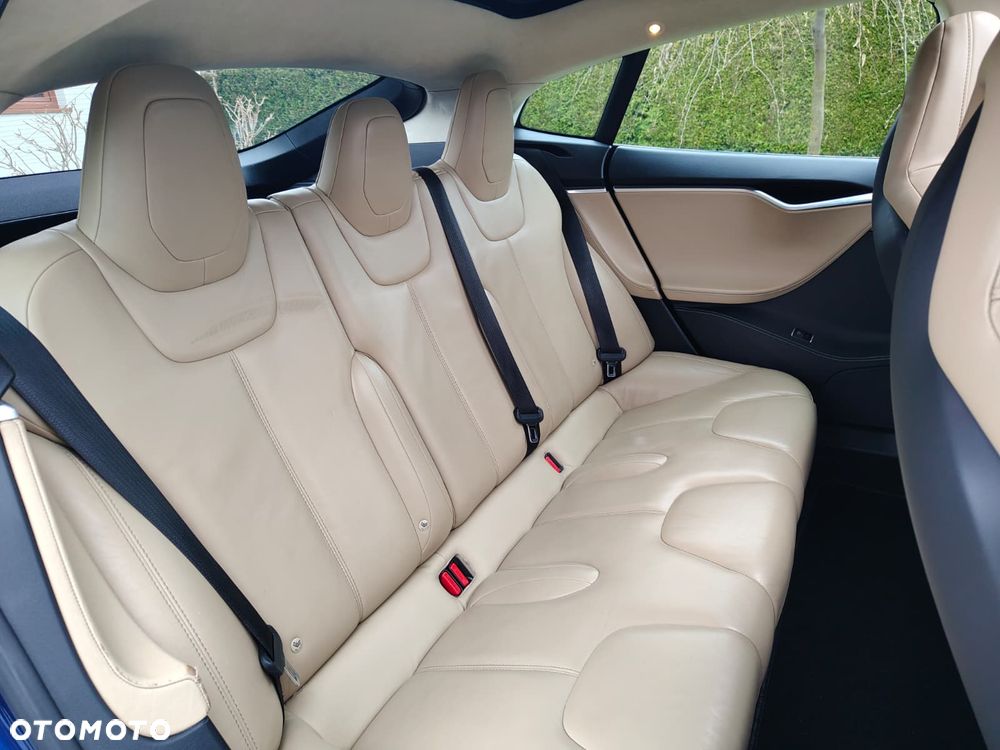 Tesla Model S 85D Allradantrieb - 13