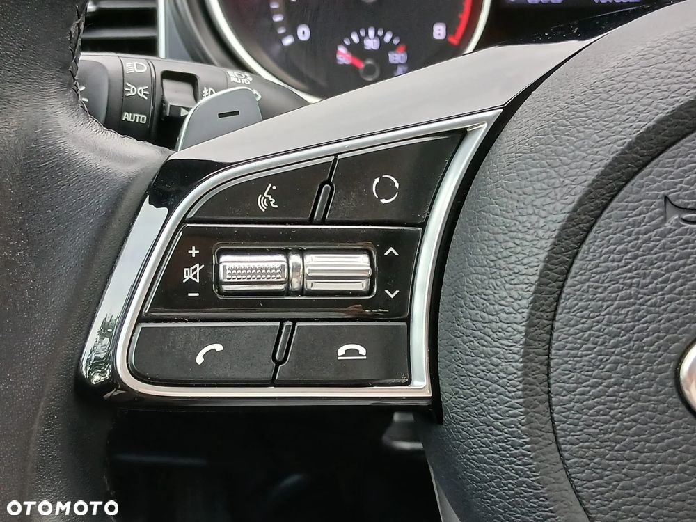 Kia Ceed 1.4 T-GDI M DCT - 11