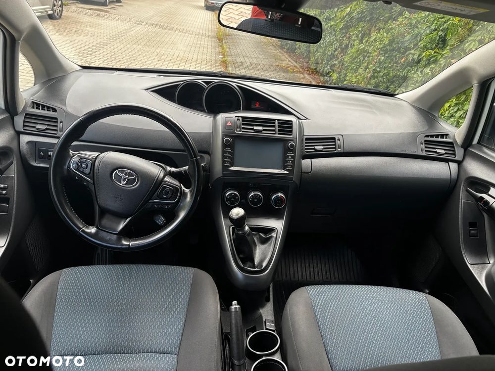 Toyota Verso 1.6 D-4D Active - 30