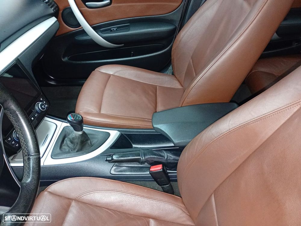 BMW 118 d Line Sport - 17