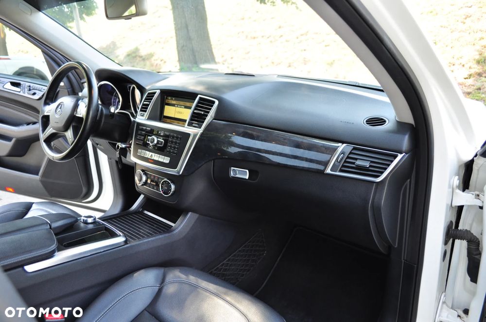 Mercedes-Benz ML 350 BlueTec 4-Matic - 18