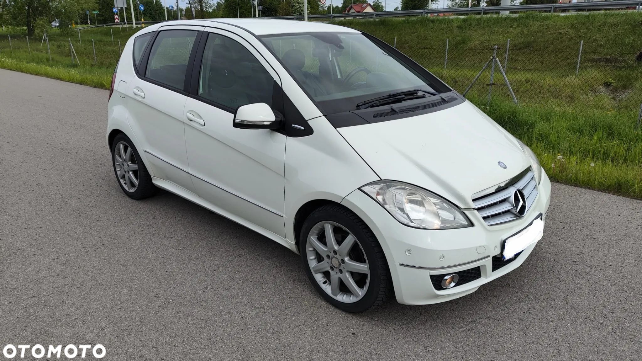 MERCEDES A-KLASA W169 LIFT A200 2.0 CDI AVATGARDE BIAŁY C650 650 SILNIK 2.0 CDI 640941 SKRZYNIA AUTOMATYCZNA TAPICERKA PÓŁ SKÓRA CZARNA RÓŻNE CZĘŚCI - 1