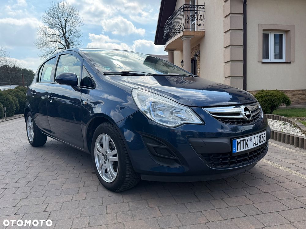 Opel Corsa 1.4 16V Cosmo - 15