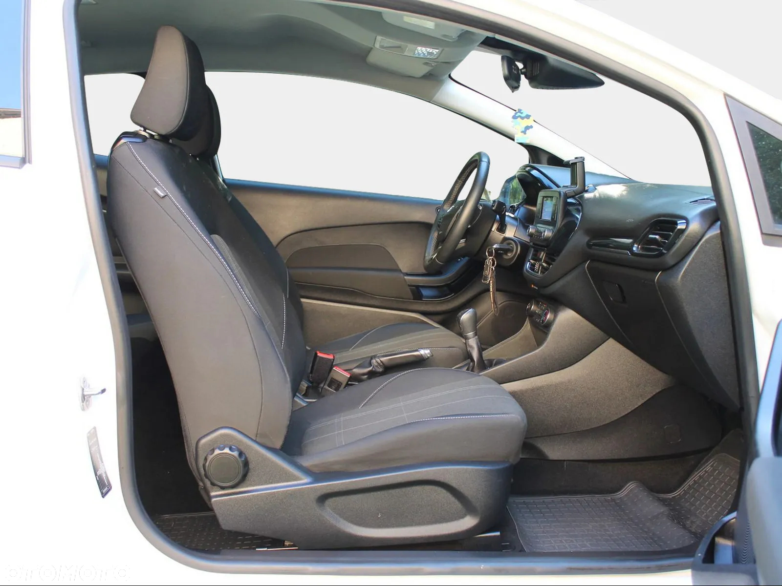 Ford Fiesta 1.1 SYNC Edition - 24