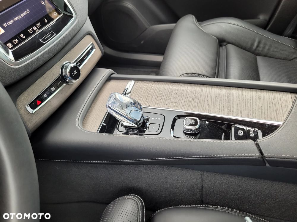 Volvo XC 90 T8 AWD Ultra Bright - 23