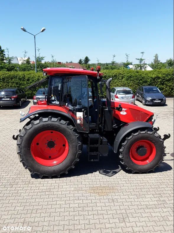 Zetor Seria 6 130 silnik Deutz AG Skrzynia ZF + biegów . 6 biegów pod obciążeniem - 3