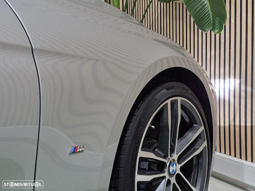 BMW 330 e iPerformance Pack M - 12