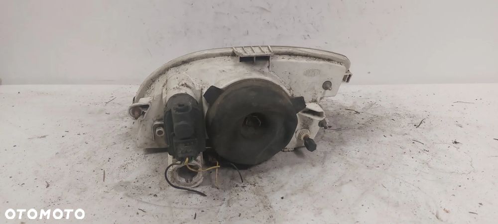 .  PRZOD PRZEDNIA LAMPA PRAWA FIAT SEICENTO - 3