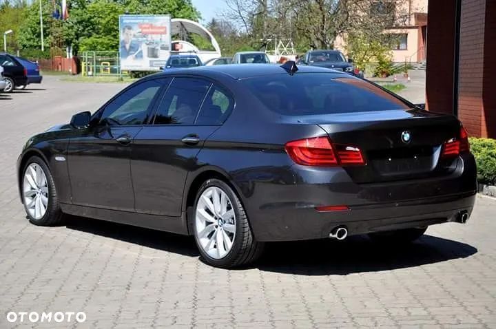 BMW Seria 5 535d xDrive - 13