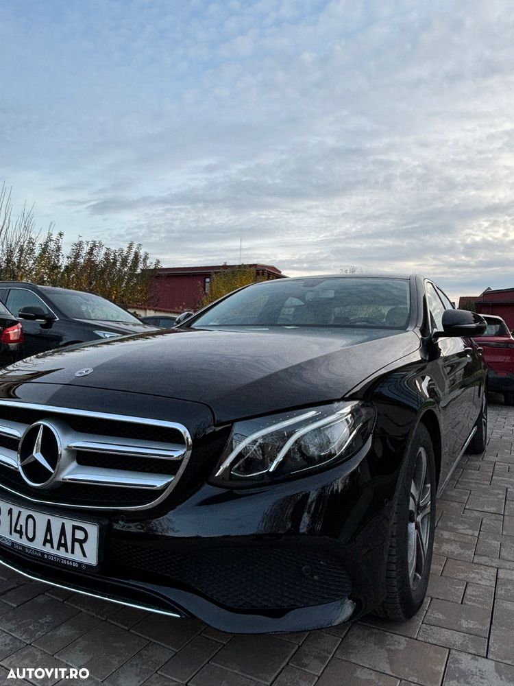 Mercedes-Benz E 200 Aut. - 2