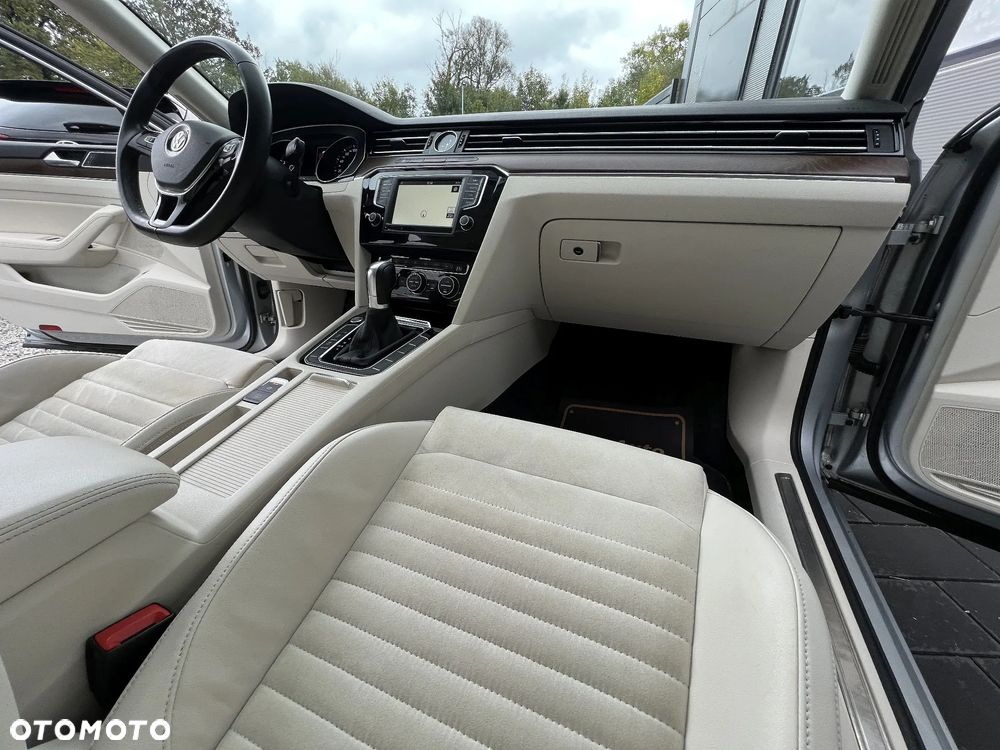 Volkswagen Passat Variant 1.8 TSI (BlueMotion Technology) DSG Highline - 15